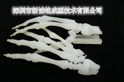 文章附图